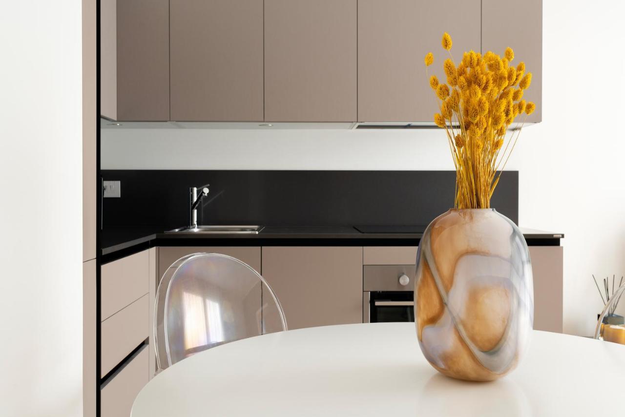 Tolomeo Apartment Milan Exterior photo